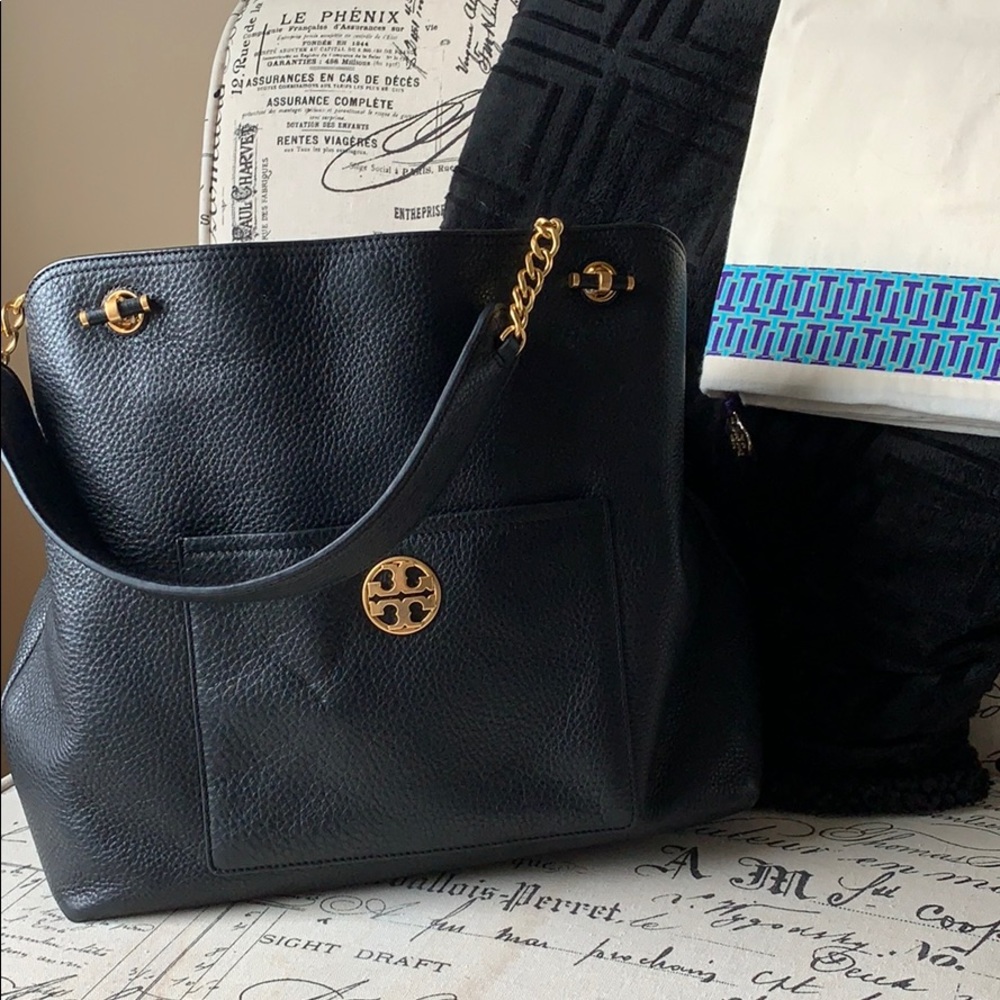 Tory burch chain tote bag!!